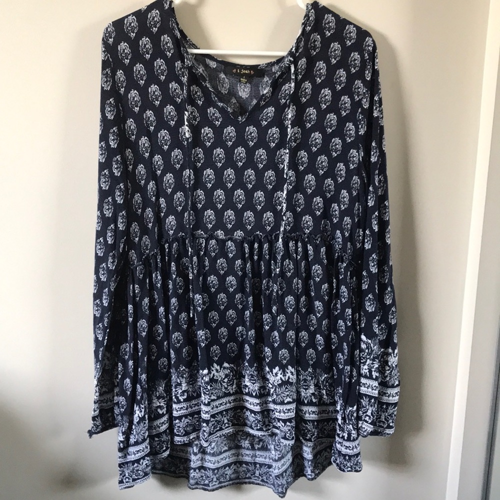 blue long sleeve dress with white pattern